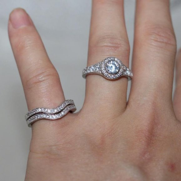 NEW 18K White Gold Diamond Halo 3 PC Ring Set - Picture 7 of 7